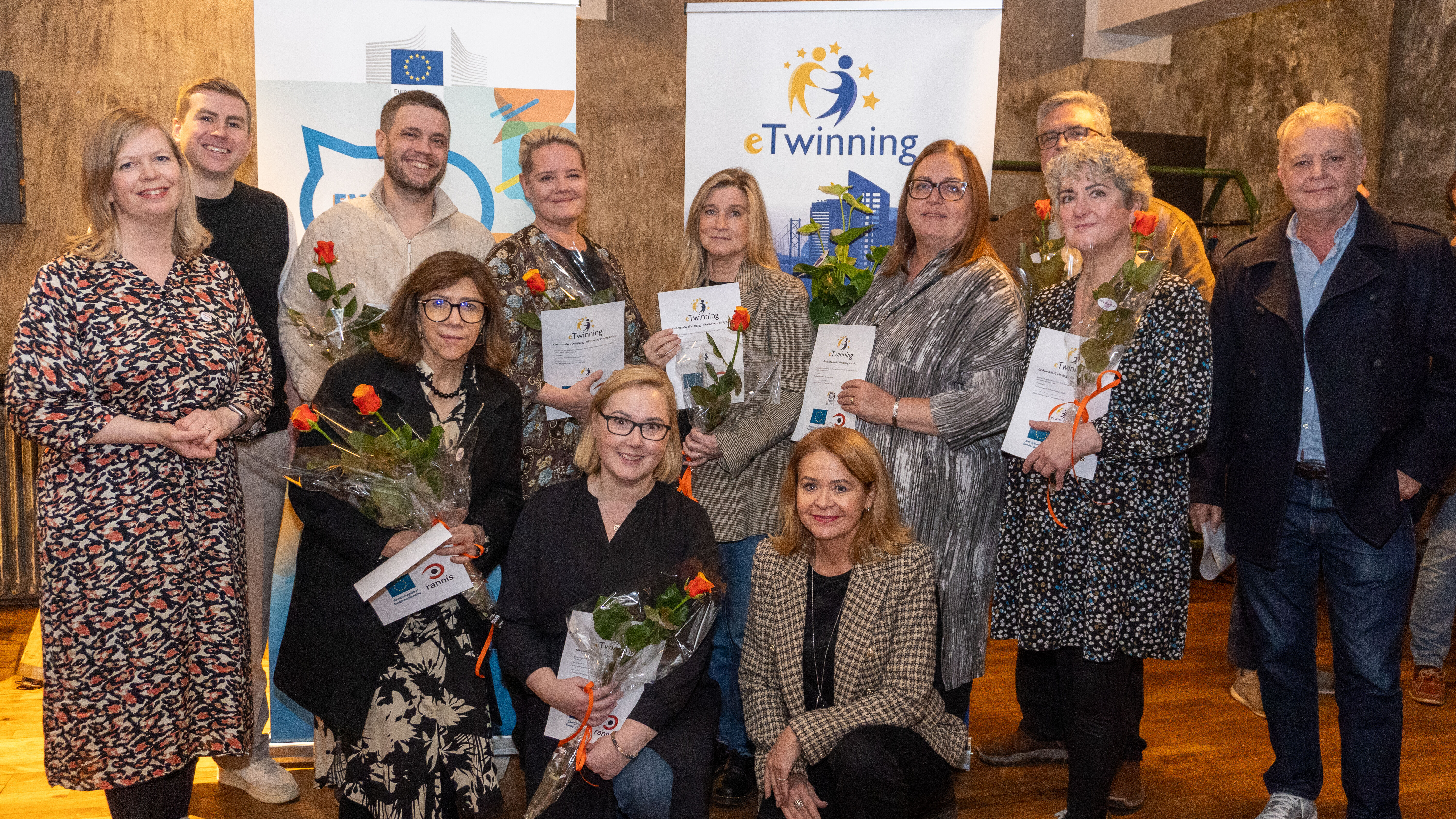 Handhafa gæðaviðurkenningar eTwinning taka við viðk